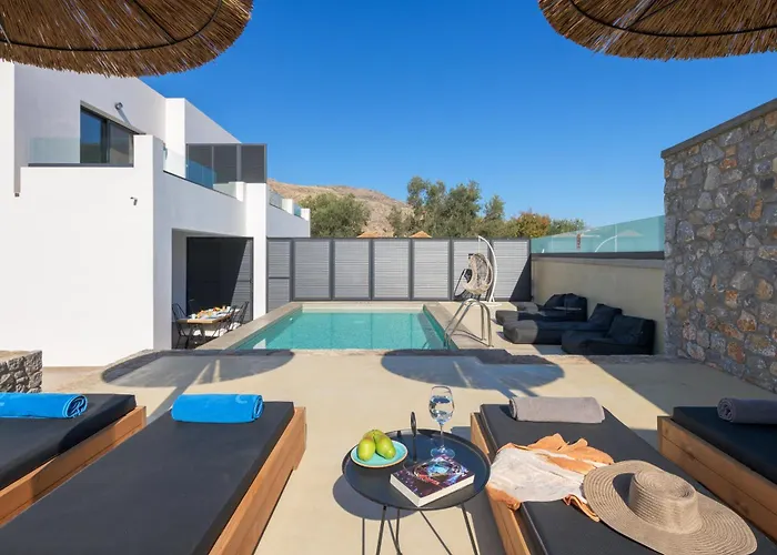 Lambis Athena Villa