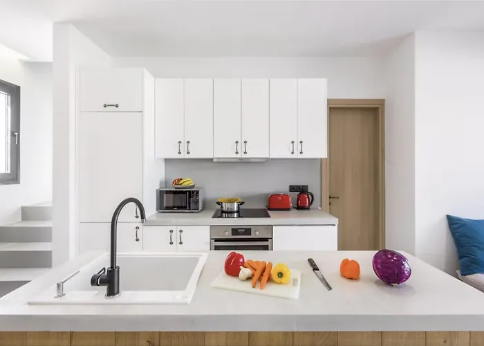 Lambis Athena Villa