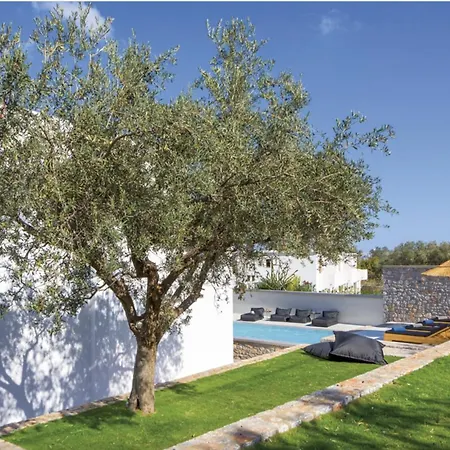 Lambis Athena Villa Líndos