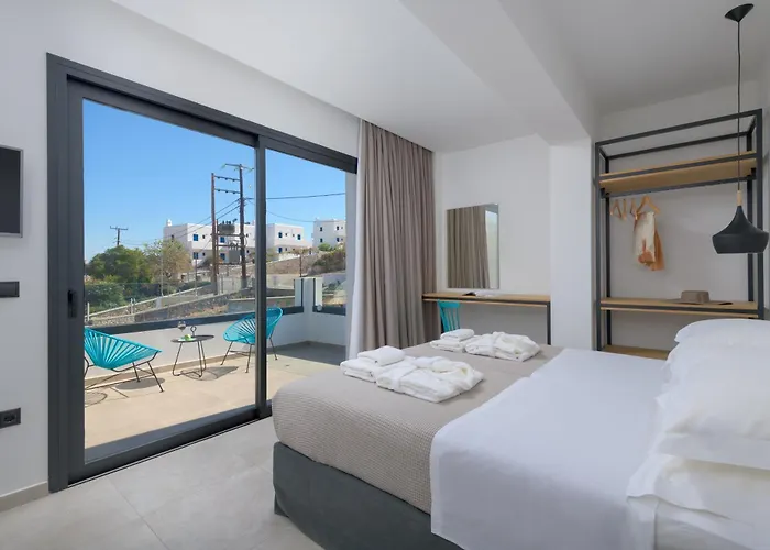 Lambis Athena Villa *