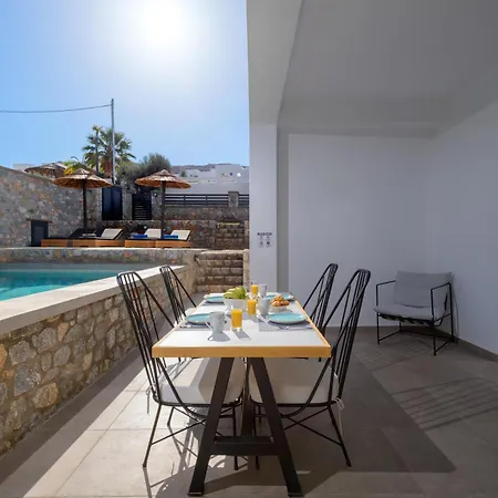 Lambis Athena Villa *